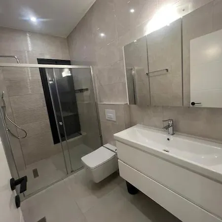 Exclusive 4 Bedroom Penthouse By Myguest Cyprus *